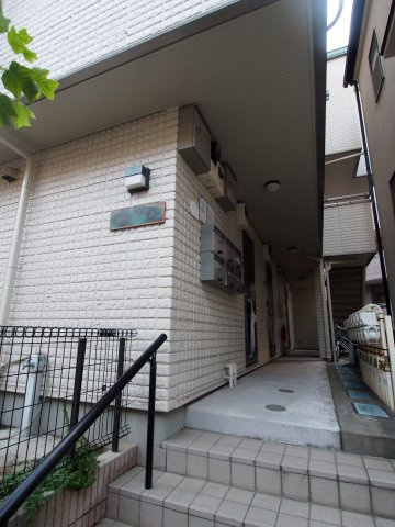 【エントランス】 | アーバン5 | きちんと管理された綺麗な物件です♪