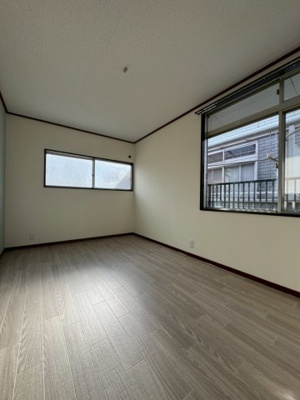 【洋室】 | 青とそよ風のフィオーレ