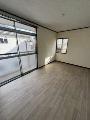 【洋室】 | 青とそよ風のフィオーレ