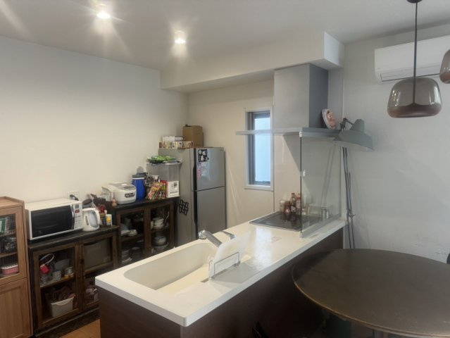 サンヴェルシア黒原のキッチン|IHコンロでお掃除もラクラク♪オール電化で光熱費も削減♪
【小倉北区黒原中古タウンハウス】