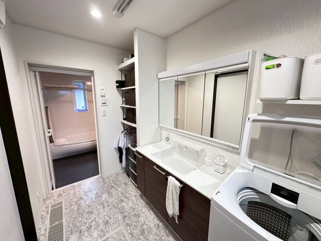 中古戸建　大垣市新開町　令和元年築の脱衣所