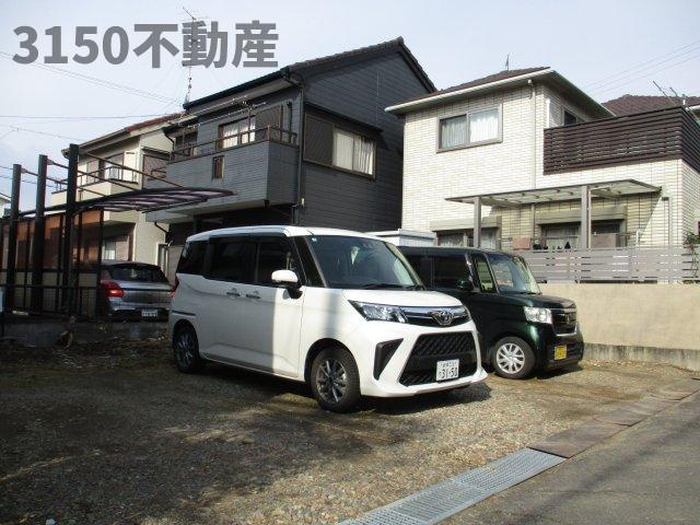 鏡島借家の駐車場
