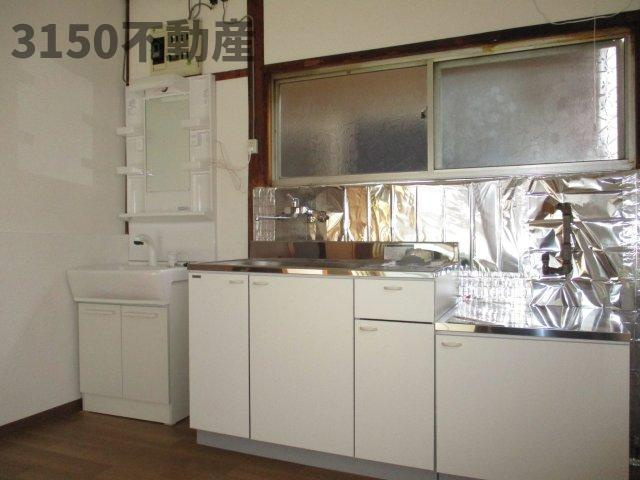 鏡島借家のキッチン