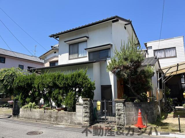 松山市小坂５丁目の中古一戸建の外観|落ち着いた雰囲気の外観です