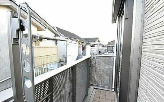 ファミール石原のバルコニー