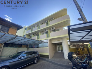 オートロック・防犯カメラ付きで安心です