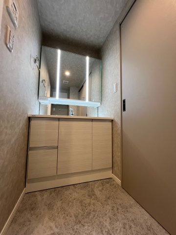 アクアウイング３５３　ベイコート棟の独立洗面台