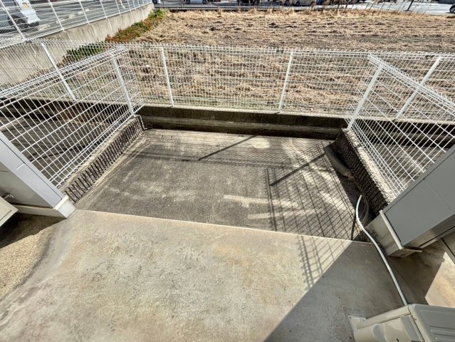 ヴェルロール西今宿の庭