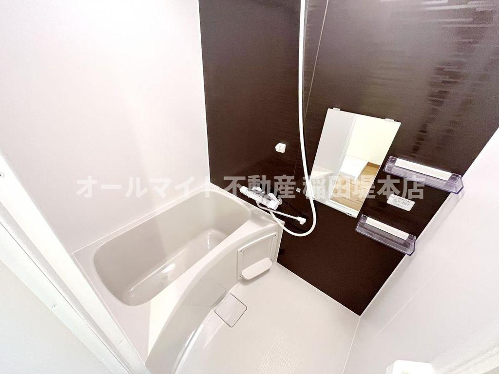 川崎市多摩区東生田１丁目のアパートの浴室