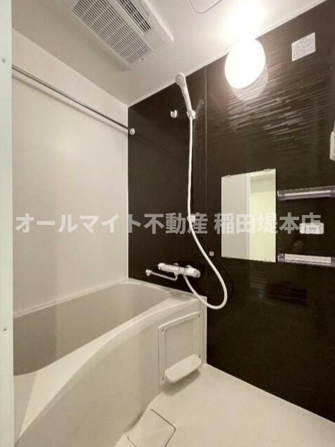 川崎市多摩区東生田１丁目のアパートの浴室