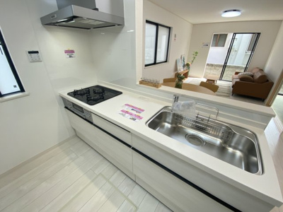 【キッチン】 | 南城市知念久手堅（全4棟） | ※同仕様写真です