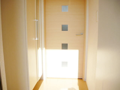 【玄関】 | ソレイユ横島A | 落ち着いた玄関です