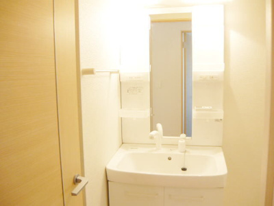 【洗面所】 | ソレイユ横島A | コンパクトで使いやすい洗面所