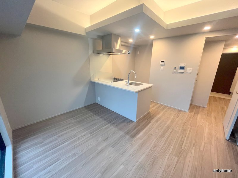 S-RESIDENCE福島diverse　仲介手数料無料の居間・リビング