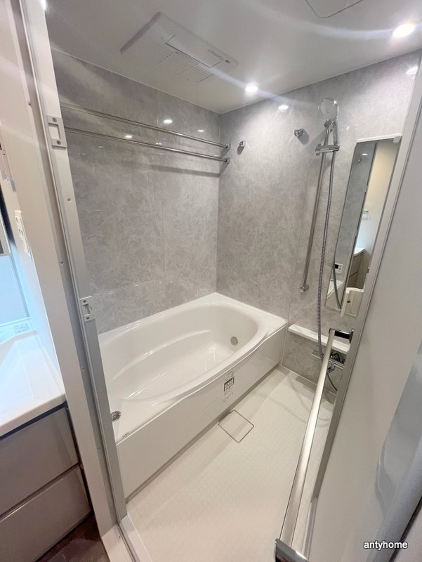 S-RESIDENCE福島diverse　仲介手数料無料の浴室