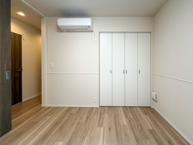 エトワールヴァリ　プリミエの洋室