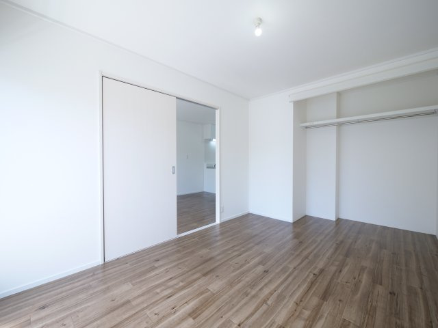 シルクハウス　Ａ棟の洋室|※写真は別の部屋のものです。