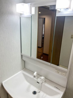 【洗面所】 | ユニライフ桃山台 | 洗面化粧台新調いたしました♪