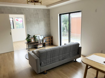 【居間・リビング】 | 東金沢町五丁目新築一戸建