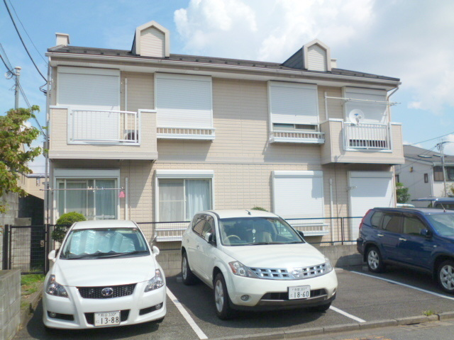 クレール国立の駐車場|★閑静な住宅街で陽当良好です★