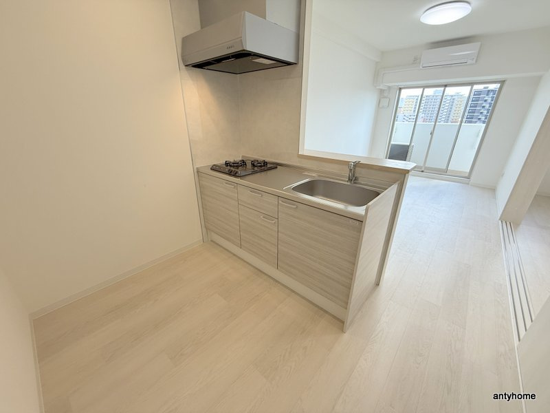 アーバンパーク新大阪　仲介手数料無料の居間・リビング