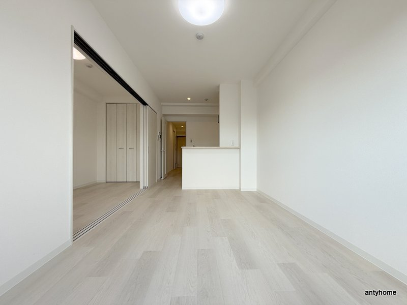 アーバンパーク新大阪　仲介手数料無料の居間・リビング