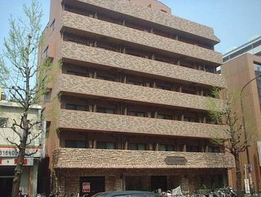 【外観】 | トーシンフェニックス高円寺南 | 鉄筋コンクリート造のがっちりとした建物。