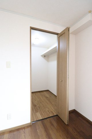 メゾンアベニューの収納|憧れのウォークインクローゼット！