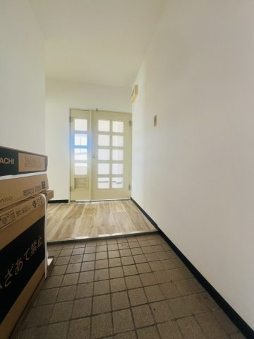 中落合第2住宅486号棟の玄関