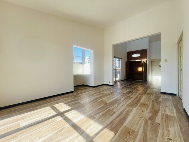 中落合第2住宅486号棟の居間・リビング