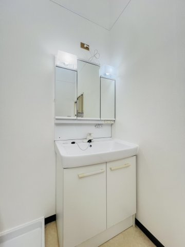 中落合第2住宅486号棟の洗面所