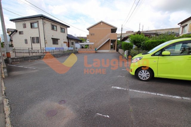 コンフォール津福の駐車場|駐車場です