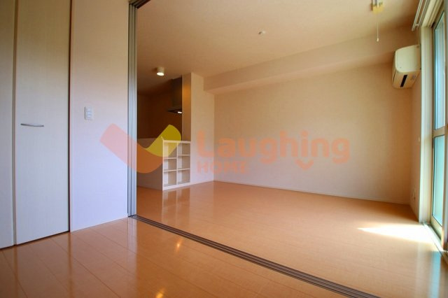 コンフォール津福の居間・リビング|ゆったりとしたリビングです