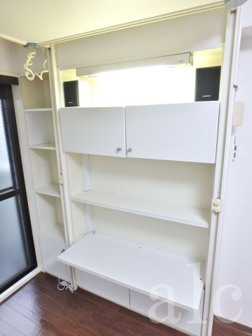 ラ・レジダンス・ド・エチュードの内装|収納２