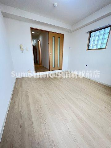 willDo塚本の寝室|落ち着いて過ごせるお部屋なので、寝室にいかがでしょうか