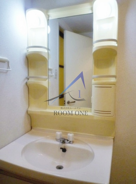 ウィステリア冬木の洗面所|洗面台です。