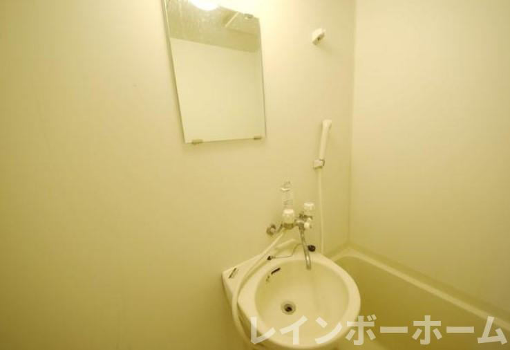 メゾンドFの洗面所|※別部屋参照写真になります。