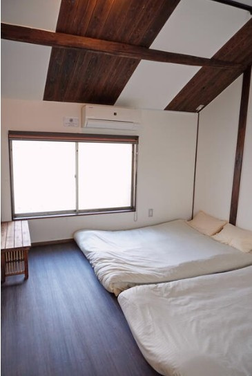 中央区谷町　中古戸建の洋室