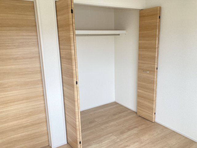ブルーミングガーデン前橋市六供町3丁目　1号棟の収納|2階洋室１収納です