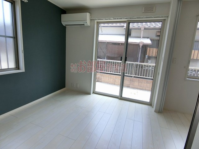 メゾン・ド・クレールの居間・リビング|こちらのリビングで趣味の時間をお楽しみください