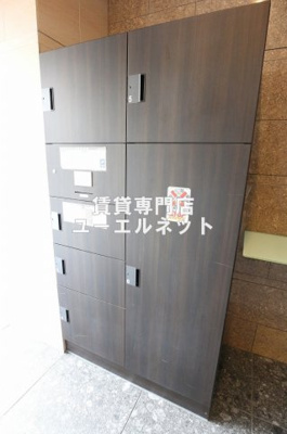 【その他共用部分】 | サンレムート江坂ファースト | 宅配ボックス付き！荷物の受け取りも安心♪