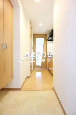 【玄関】 | サンレムート江坂ファースト | 住まいの顔ともなる玄関