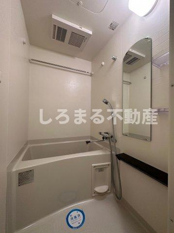 プレサンス堺筋本町ディスティニーの浴室