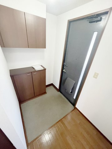 シャーメゾン矢野A棟の玄関