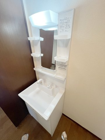 シャーメゾン矢野A棟の独立洗面台