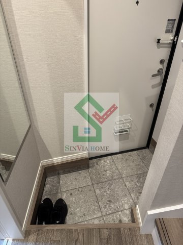 ザシエスタ武蔵藤沢グレシアーレの玄関