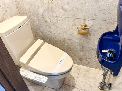 【トイレ】 | 豊中市緑丘１丁目　一戸建 | 手洗いボウルの有るトイレ