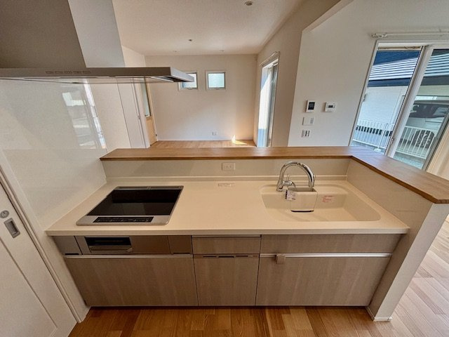 久留米市荒木町荒木15号地のキッチン