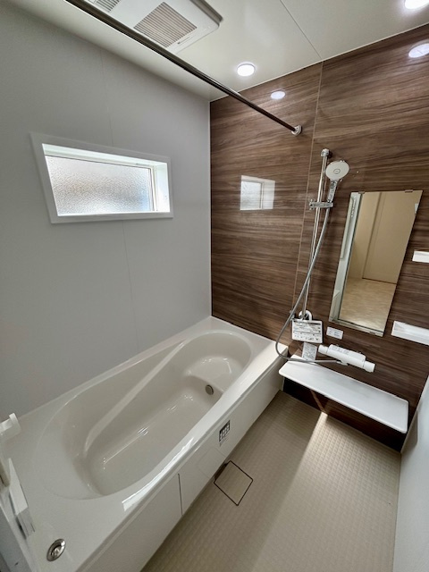 久留米市荒木町荒木15号地の浴室