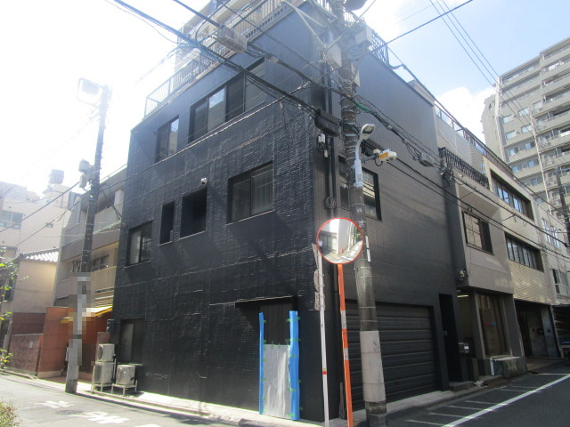 台東区入谷１丁目のビル